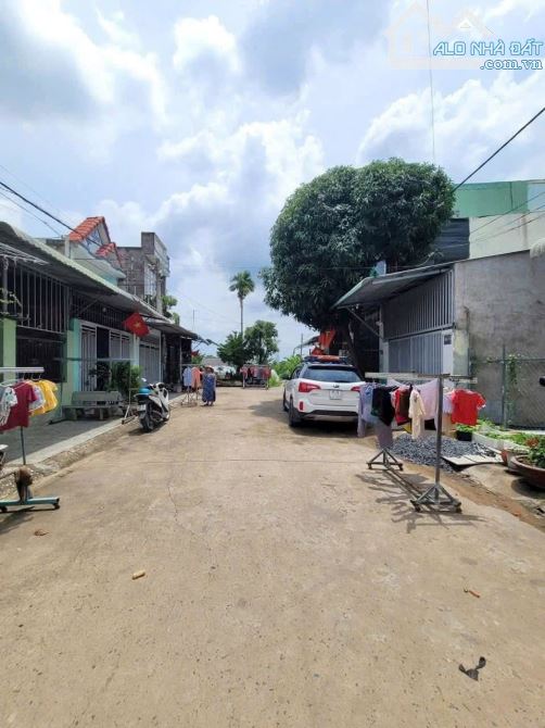 BÁN LÔ ĐẤT  TẠI TÂN ĐÔNG HIỆP DĨ AN, BINH DƯƠNG, HẺM XE HƠI 6M GIÁ 2.15 TỈ - 1