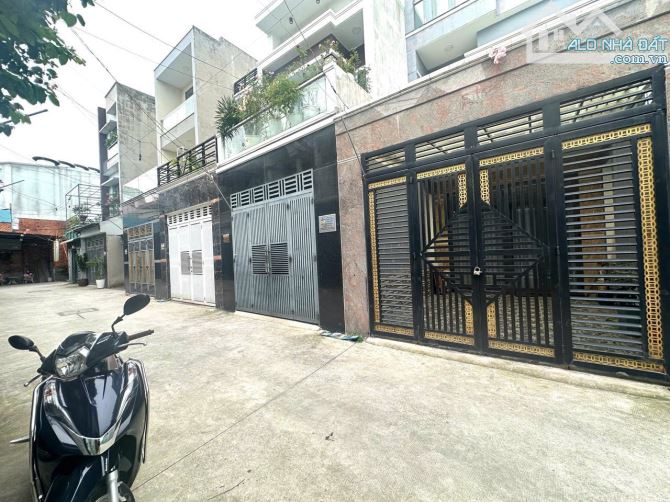 Bán nhà 2 tầng hoàn công- hxh- gần hội trường Đông Hoà. - 1