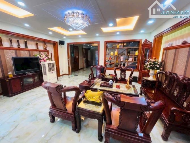 BIỆT THỰ 4 TẦNG, HẺM XE HƠI, NGANG 6.7X18M (120M2), TÂN SƠN NHÌ, TÂN PHÚ, GIÁ 14TỶ - 1
