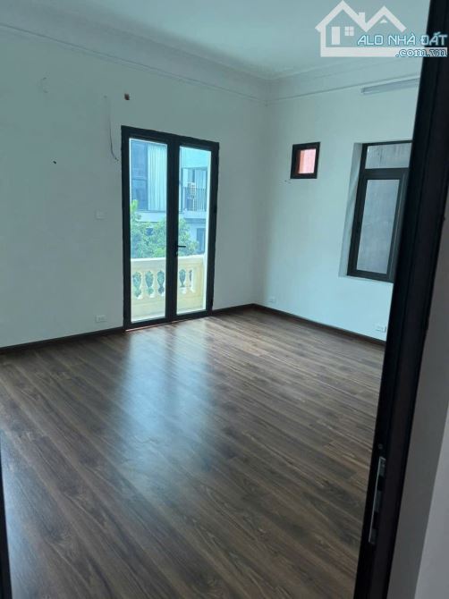 Biệt thự 4 tầng phố Âu Cơ 155m chỉ 36 tỷ Tây Hồ Hà Nội gần Hồ Tây xây mới tòa căn hộ dịch - 1