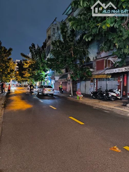 🏠 CƠ HỘI VÀNG SỞ HỮU NHÀ MẶT TIỀN NGUYỄN VĂN ĐỪNG Q5 – TIỀM NĂNG SÁT NHẬP Q1, GIÁ HỜI! - 1