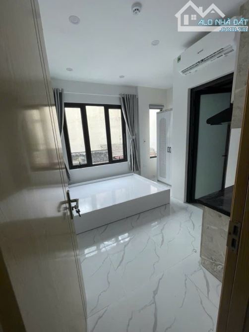 CCMN mới xây Cầu Giấy 50m² x 6T, thu nhập cao, full NT, giá chỉ 11.98 tỷ - 1