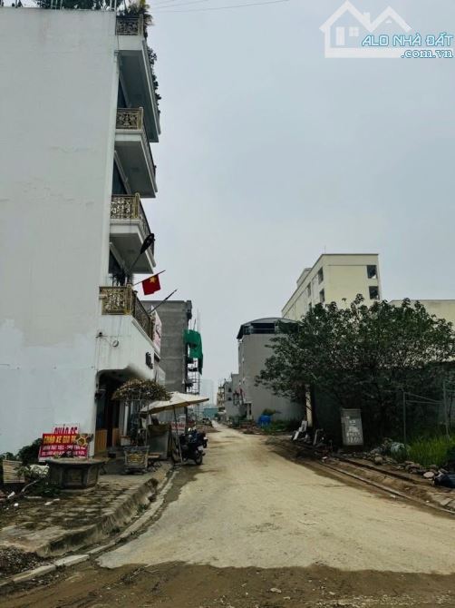 RẺ VÔ ĐỊCH - CHDV PHỐ NHỔN - QL32 - 5 TẦNG 7 PHÒNG KHÉP KÍN - DÒNG TIỀN 350TR/NĂM - 1
