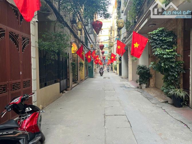 TRUNG TÂM CẦU GIẤY PHÂN LÔ NGÕ Ô TÔ 37,5M MT3.5m 5 TẦNG NGUYỄN KHANG – 13 TỶ - 1