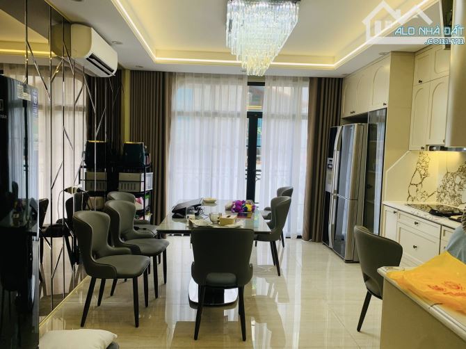 PHỐ NGỌC KHÁNH- NHỈNH 19 TỶ- Ô TÔ TRÁNH -THANG MÁY- XÂY MỚI - 1
