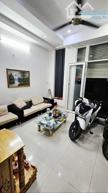🏡 🚘 Ô TÔ VÀI BƯỚC - VÒNG XOAY LÊ ĐẠI HÀNH - GIÁP Q.5 & Q.10 - 4 TẦNG SÂN THƯỢNG NGANG 5M - 1