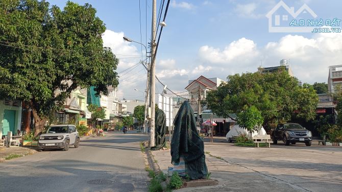 Bán nhà 2 mặt tiền kinh doanh, ngang 9m, TTHC Dĩ An,gần Go Dĩ An, Đông Hoà chỉ hơn 10tỷ - 1