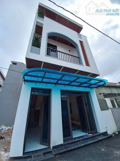 GẤP! Nhà 3 tầng Võ Văn Ngân, 67m2, hẻm ô tô, ngay Vincom. Chỉ 6.5 TỶ - 1