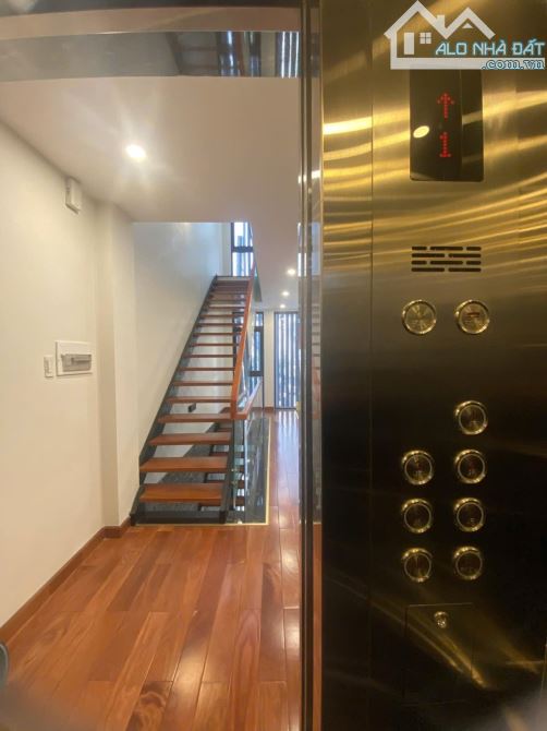 Biệt thự HXH Hoàng Văn Thụ, DT 83m2(7.5x13.5) 5 tầng thang máy, hồ cá Koi,gía còn 18 tỷ TL - 1