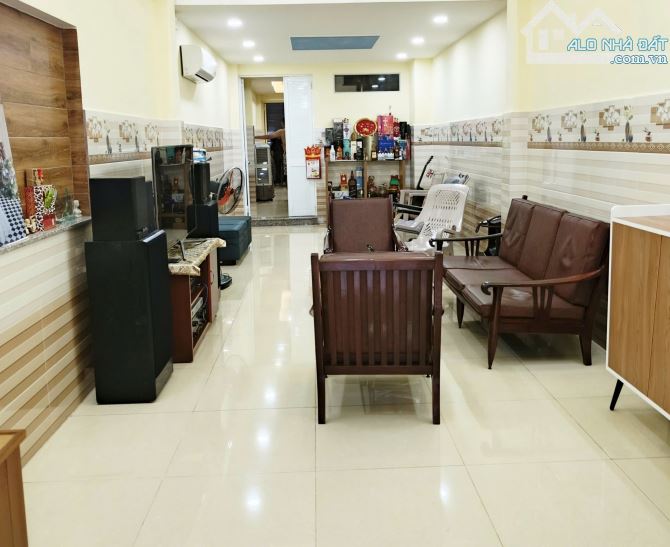 🔥 NƠI NÓNG NHẤT🔥PHÚ NHUẬN LÚC NÀY 💥 👉 HẺM XE HƠI - 70m² - 3 TẦNG - NHỈNH 7 TỶ❗ 🏡 NHÀ - 1