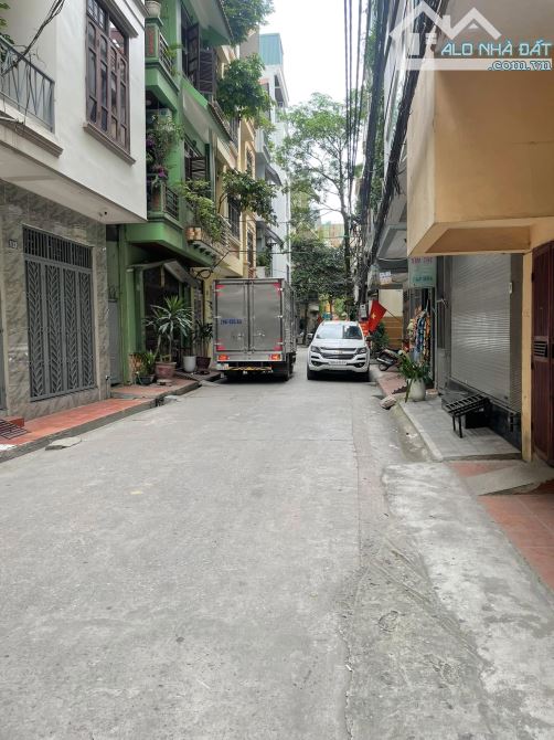 BÁN NHÀ PHÂN LÔ KIM ĐỒNG, 90M2, 5 TẦNG,MT 5M GIÁ 24,7 TỶ, OTO TRÁNH KINH DOANH - 1