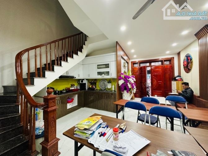 Siêu phẩm Lê Đức Thọ – 40m² × 5T, full nội thất, 2 mặt thoáng, ô tô gần chỉ vài bước chân - 1