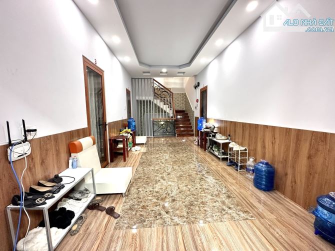 Khuông Việt tân phú 160m2 3 tầng giá chỉ nhỉnh 34 tỷ - 1