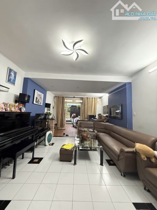 🚗 VỊ TRÍ ĐẮC ĐỊA – GIÁP Q.10 – 86m2 HẺM 6M NHƯ MẶT TIỀN – Ô TÔ NGỦ TRONG NHÀ - 1