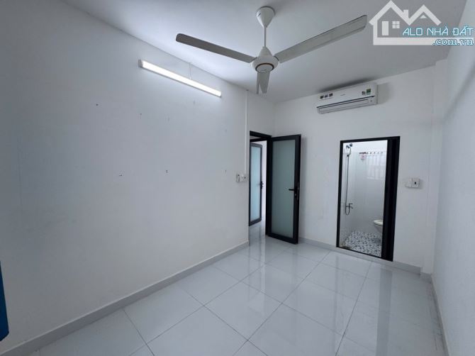BÁN NHÀ HẺM XH - 3 P. NGỦ - PHAN HUY ÍCH - F 15 - TÂN BÌNH - GIÁ 5,2 TỶ. - 12