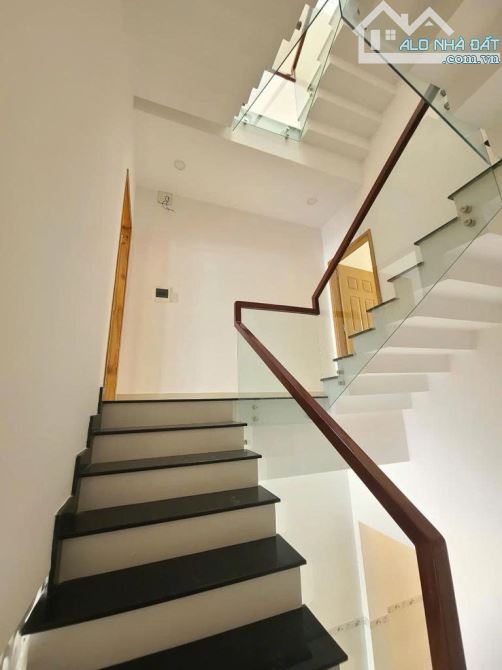 TRƯỜNG CHINH, Q12 - NHÀ MỚI Ở NGAY-  4 TẦNG 83M2 - 4x24 - XH NGỦ NHÀ 4PN- 5WC- 9 TỶ - 12