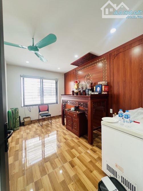 ĐẠI KIM - HOÀNG MAI - MẶT NGÕ THÔNG - Ô TÔ ĐỖ CỬA - 2 THOÁNG TRƯỚC SAU - 51m2 - 12