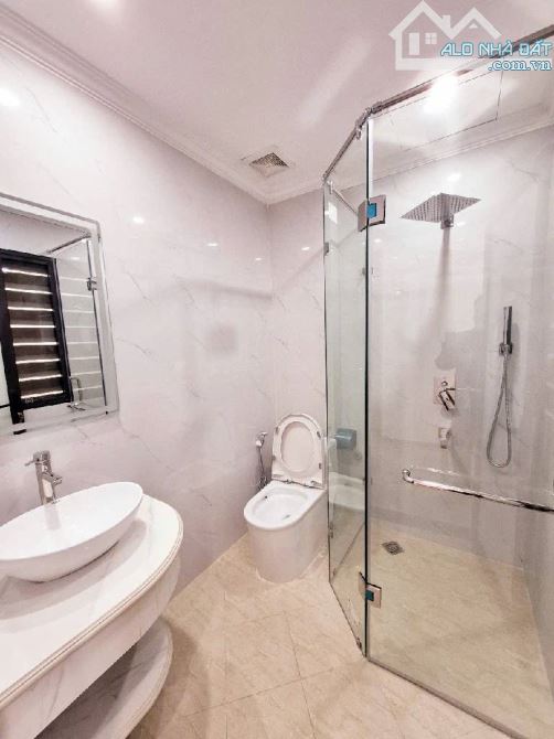 SIÊU PHẨM PHÂN LÔ KIM ĐỒNG - GIÁP BÁT 2 MẶT THOÁNG - VỈA HÈ Ô TÔ TRÁNH - 7 TẦNG THANG MÁY - 12