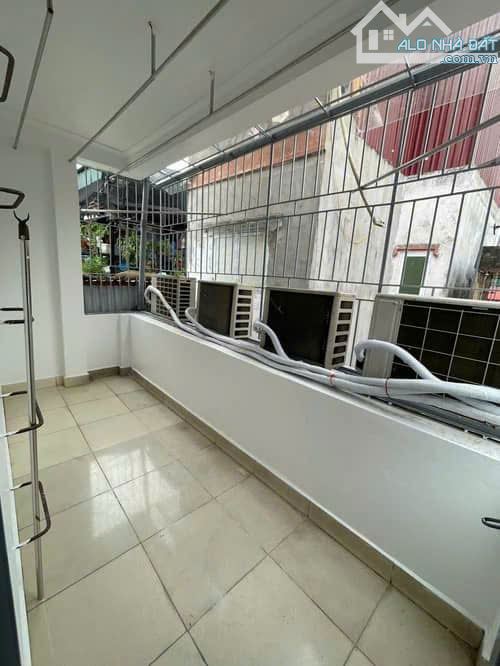 Phố Chợ Khâm Thiên - Đống Đa- Hà Nội - 30m2 - 5 tầng - 9 tỷ - 13