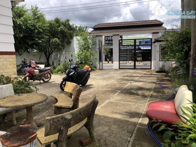 VILLA MẶT TIỀN ĐƯỜNG NGUYÊN TỬ LỰC 450M2 NGANG 15M 4 TẦNG 13P 14WC CÁCH HỒ 1,4KM GIÁ 31 TỶ - 14
