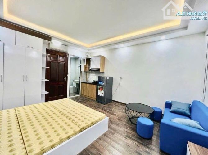 CHÍNH CHỦ GỬI BÁN NHÀ PHỐ TRẦN THÁI TÔNG DT 48m, 5 Tầng, Mt 4,2 m, Giá 12,3 tỷ - 16