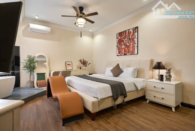 Sang nhượng khách sạn 3 sao Sân Bay - Tân Bình - 17
