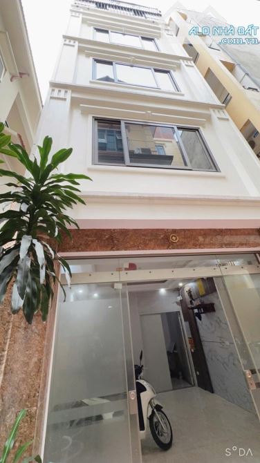 CHÍNH CHỦ GỬI BÁN NHÀ PHỐ TRẦN THÁI TÔNG DT 48m, 5 Tầng, Mt 4,2 m, Giá 12,3 tỷ - 19