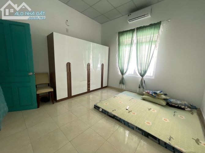 BÁN NHÀ CHÍNH CHỦ - VỊ TRÍ ĐẮC ĐỊA - 2