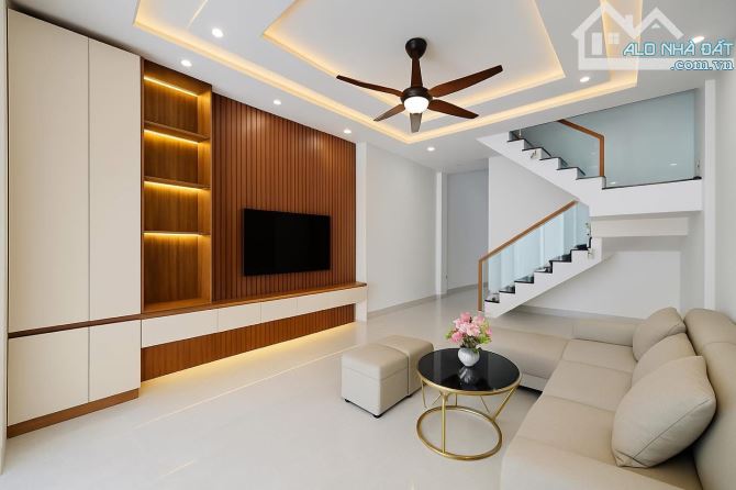 NHÀ 3 TẦNG GẦN TRƯỜNG HOÀNG VIỆT HẺM 99 ĐỒNG KHỞI TÂN LỢI: GIÁ 3.99 tỷ - 2