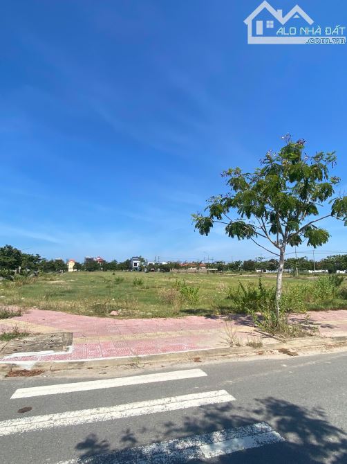 BÁN ĐẤT NỀN GẦN HỘI AN - GẦN BIỂN - NGAY CHỢ - GIÁ 16,5 TRIỆU/M2 - 6