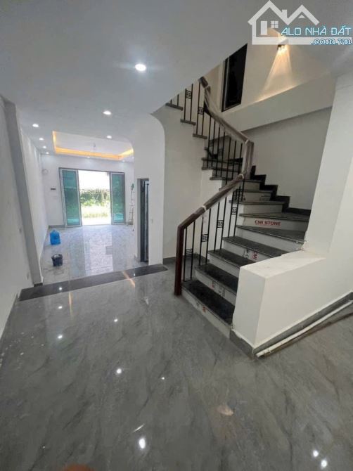 nhà mới xây còn thơm mùi sơn 4 tầng ,mai lâm gần cầu đông trù, vin cổ loa - 2