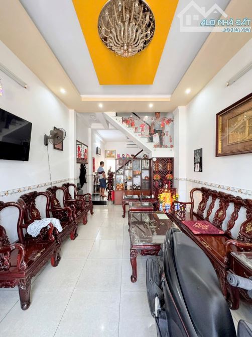 NHÀ BÌNH TÂN KHU TÊN LỬA,BÌNH TRỊ ĐÔNG,HẺM TO NHƯ MẶT TIỀN,VỊ TRÍ ĐẸP ,4 TẦNG 72M2 ,CHỈ 7x - 2
