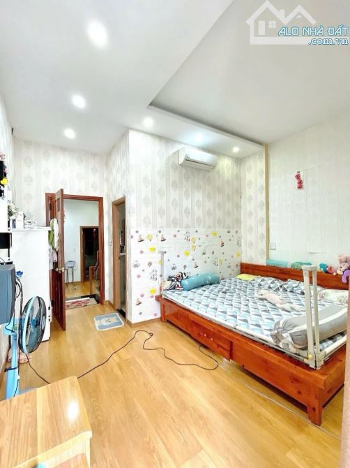 BÁN NHÀ 3 TẦNG MT GIAO THÁI THỊ BÔI-THANH KHÊ- 60M2 VUÔNG VỨC VỪA Ở VỪA KD – GIÁ 5.XTY - 2