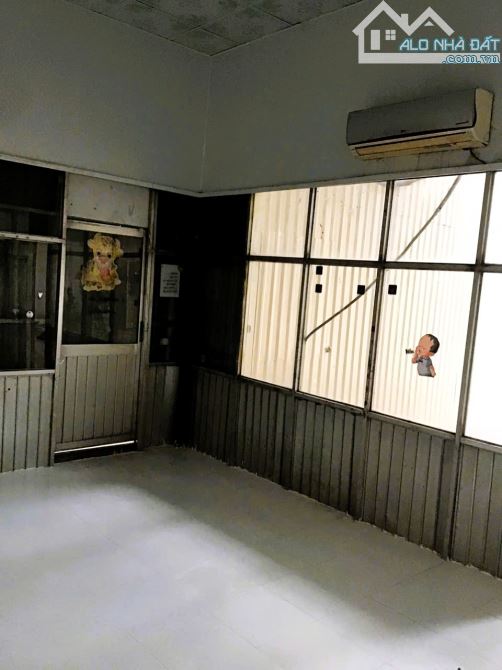 cho thuê kho nhà xưởng 300m2 đường Ụ Ghe phường Tam Phú hẻm xe hơi - 2