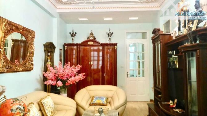 SIÊU PHẨM HỒ BA MẪU - Q. ĐỐNG ĐA - 55M - 21,5 TỶ - Ô TÔ TRÁNH - VỈA HÈ - 2 KHE THOÁNG - 2