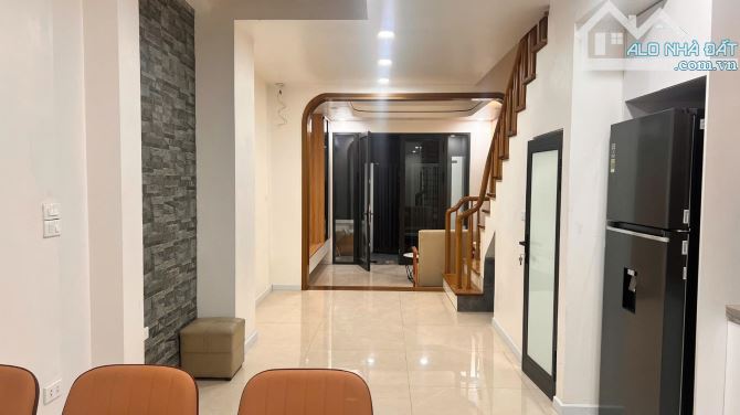 ⚡BÁN NHÀ KHU VỰC CỔ NHUẾ – 50m² – 5 TẦNG – 9.. TỶ  💎 Mỗi tầng 2 phòng ngủ rộng .WC khép k - 2