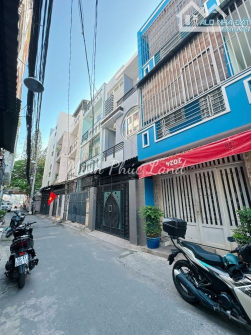 BÁN GẤP MTKD CĂN GÓC QUẬN 7 - TÂN HƯNG - 7CHỖ VÀO NHÀ - 7PN - 71m2 -NGANG 5 - 2