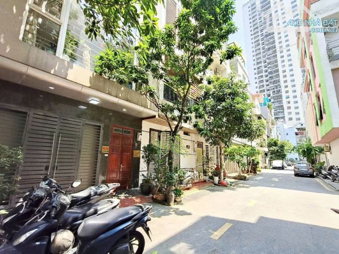 Bán nhà Mỹ Đình 38m x 5T, nhà dân xây, lô góc ngõ thông ô tô, kinh doanh 8,5 tỷ - 2