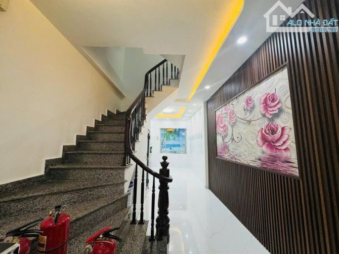 BÁN NHÀ PHỐ PHÚC DIỄN Ô TÔ ĐỖ CỬA 32 X 4 TẦNG 2 MẶT THOÁNG TRƯỚC SAU sổ đỏ - 2