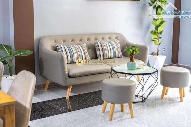 Nhà Phố - Hẻm ô tô nhỏ - 3 tầng - 4 phòng - 1 WC - Sổ riêng - đường Nhà Chung, Phường 3, - 2
