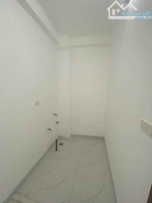 Bán nhà 4 tầng-hoàn thiện full nội thất,cạnh đường thông ô tô tránh,gần ĐH Thể Thao - 2
