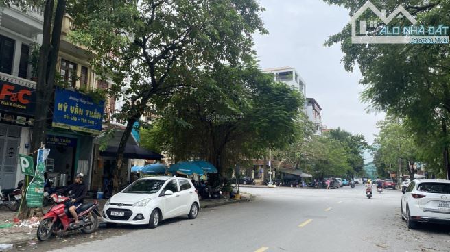 MẶT PHỐ TRỊNH ĐÌNH CỬU - THANH XUÂN BÁN NHÀ 9 TẦNG  THANG MÁY - VỈA HÈ ÔTÔ ĐỖ - KINH DOANH - 2