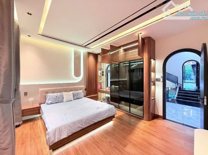 Nhà 4 Tầng Căn Hộ 2 Mặt Tiền Đường 7m5 Gần Trường Địa Học Và Bến Xe Đà Nẵng - 2