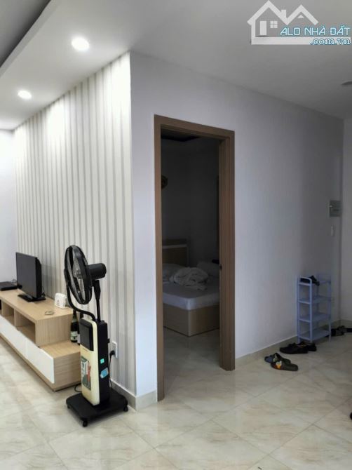 Bán căn hộ 2 phòng ngủ Mường Thanh Viễn Triều toà OC1b giá chỉ 2,6 tỷ - 2