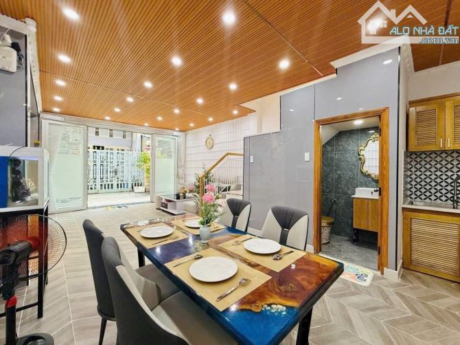 KẸT TIỀN! Bán nhà Nguyễn Văn Lạc 2tỷ895 Dt 48m2, vị trí gần chợ Thị Nghè đi Q1 chỉ 2p - 2