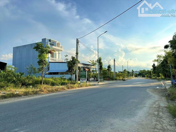 Bán lô góc 229,2m2, 2 mặt tiền đường Dương Khuê và đường Sông Như Ý, KQH Xuân Phú, TP Huế - 2