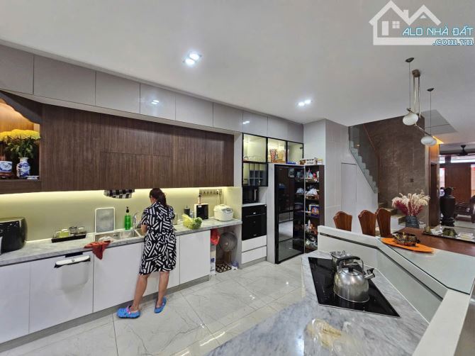 Nhà Mới 5 Tầng Siêu Đẹp – MT Ca Văn Thỉnh, P11, Tân Bình – 5x26m – 25 Tỷ ( ĐTL) - 2