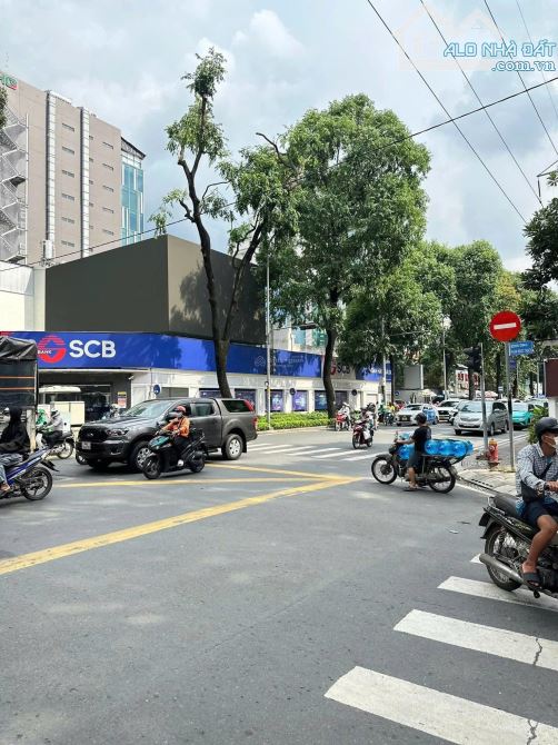BÁN SIÊU BẤT ĐỘNG SẢN MẶT TIỀN NGUYỄN THỊ MINH KHAI, QUẬN 3 - 2