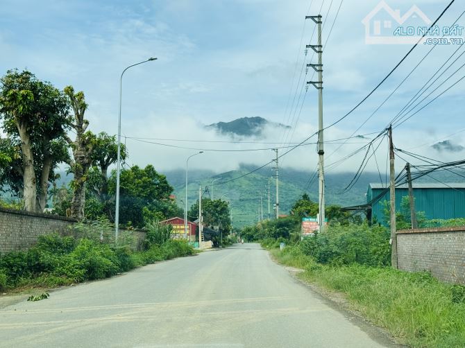 BÁN 2600M2 MT BÃI DÀI 40M GIÁ RẺ ĐẤT VUÔNG VẮN ĐẸP - 2