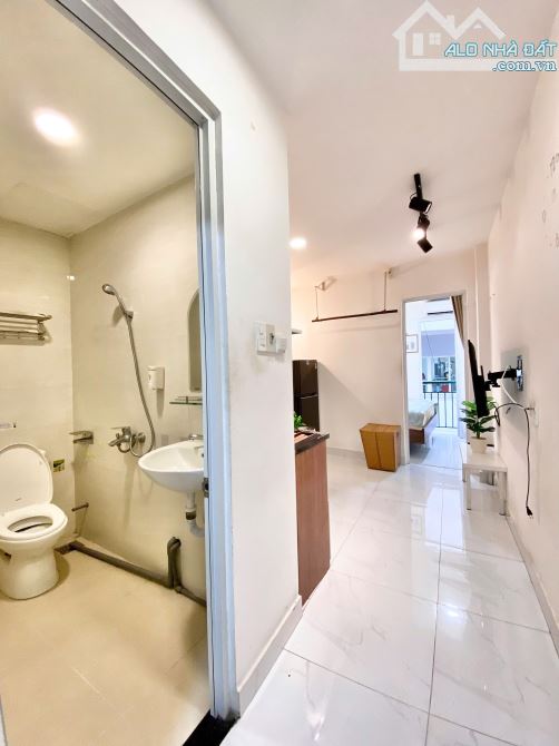 Cho Thuê Căn Hộ 1 Phòng Ngủ Tách Bếp Gần Công Viên Tao Đàn - 2